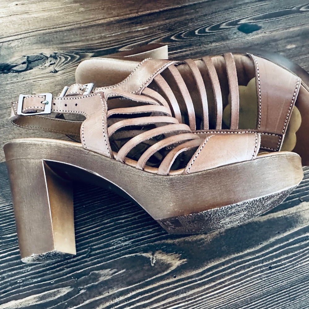 David Tyler Heeled Sandals - Picture 2 of 5